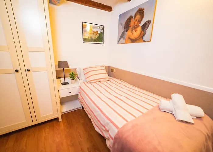 Rustic Poble Sec * Barcelona